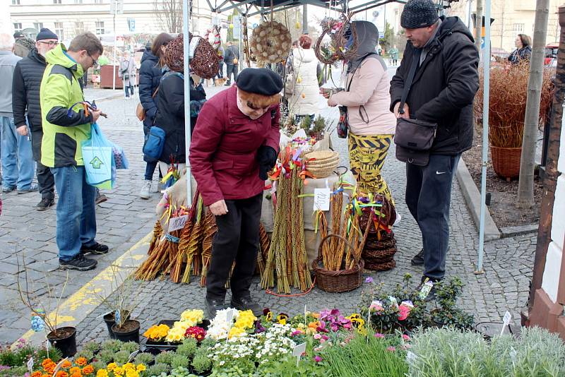 Z velikonočního jarmarku na Českobratrském náměstí v Mladé Boleslavi.