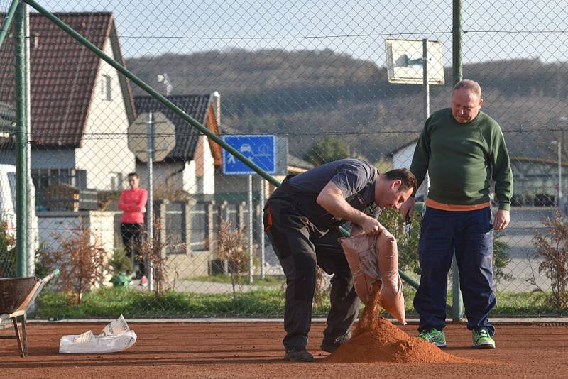 Členové sportovního klubu SA Kolomuty se připravovali na letošní sezónu.