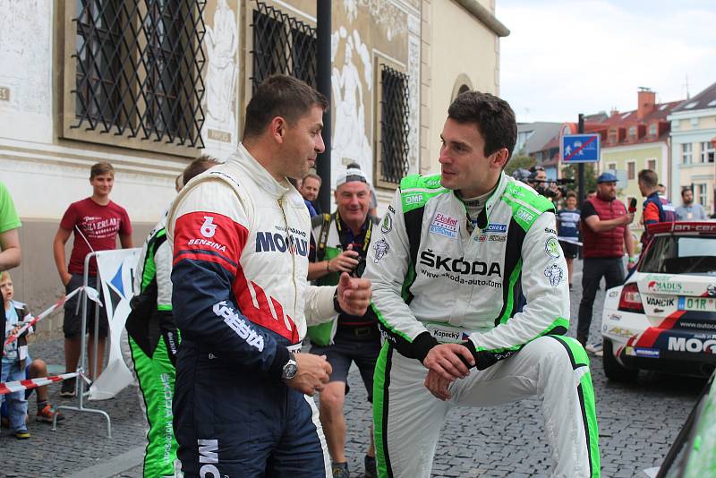 Vítězem čtyřiačtyřicátého ročníku Rally Bohemia se stala posádka ve složení Jan Kopecký a Pavel Dresler, kteří na start vyrazili s číslem jedna.