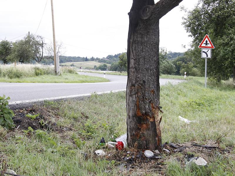 Silnice smrti mezi Domousnicí a Březnem