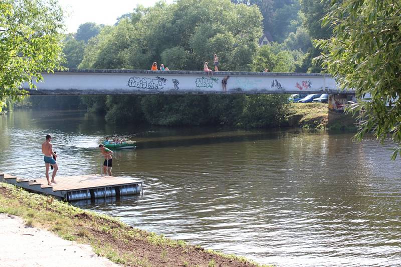 Sportovně rekreační areál na Urbanovce v Benátkách nad Jizerou byl slavnostně uveden do provozu. 