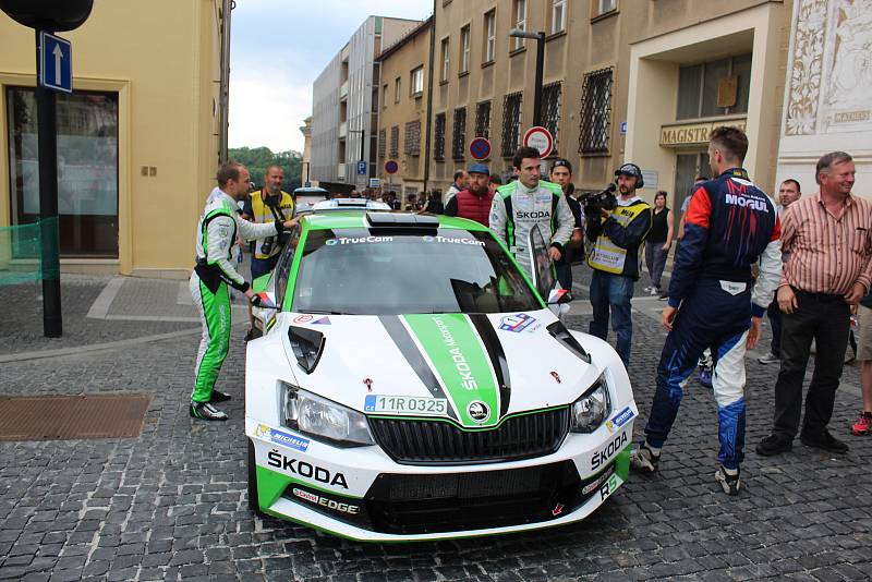 Vítězem čtyřiačtyřicátého ročníku Rally Bohemia se stala posádka ve složení Jan Kopecký a Pavel Dresler, kteří na start vyrazili s číslem jedna.