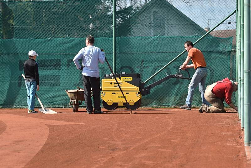 Členové sportovního klubu SA Kolomuty se připravovali na letošní sezónu.