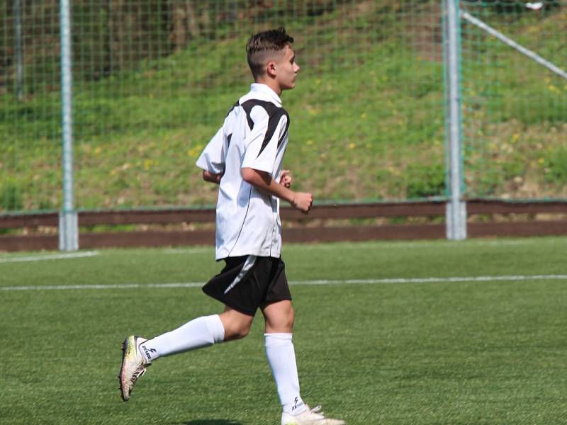 Krajský přebor mladšího dorostu: Mnichovo Hradiště U17 - Neratovice U17