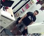 Muž hledaný v souvislosti s krádeží telefonu