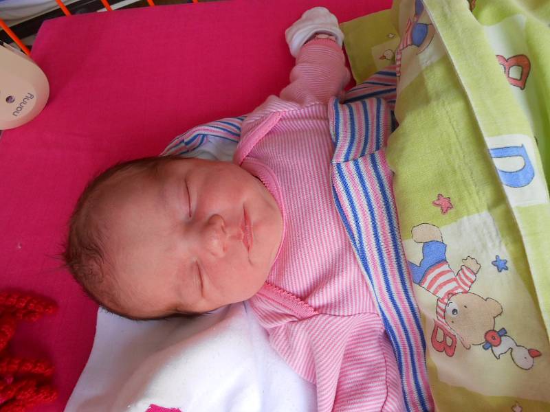 Pavlínka Pitrmocová se narodila 28. ledna, vážila 3,39 kg a měřila 50 cm. Maminka Denisa a tatínek Pavel si ji odvezou do Maníkovic.