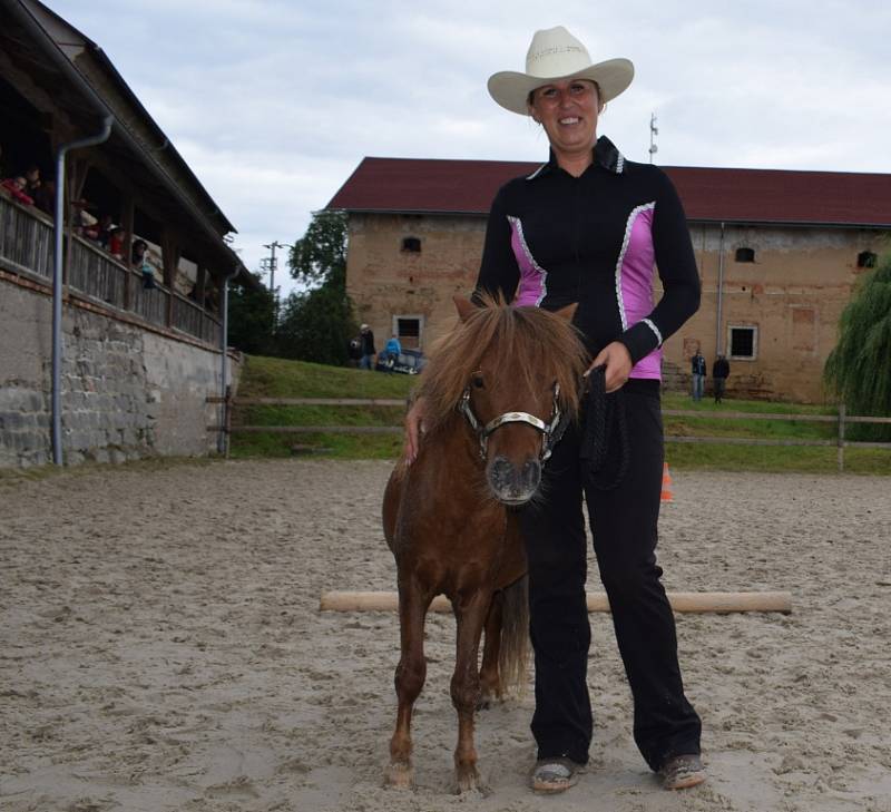 Westernové hobby závody v Horním Bousově.