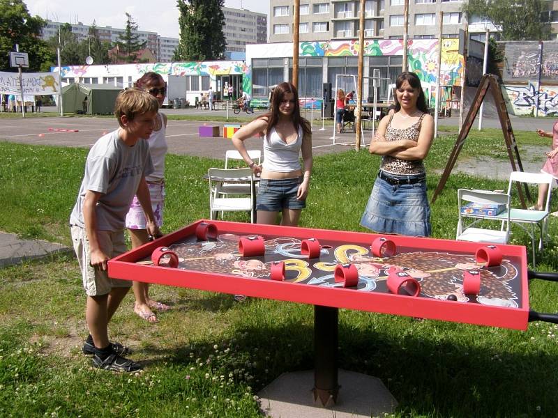 Teenageři se bavili v Pavilonu Domu dětí a mládeže