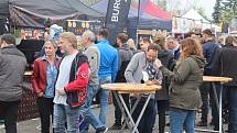 U obchodního centra Olympia se od pátku do neděle odehrával Burger fest