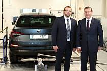 Škoda Auto včera slavnostně uvedla do provozu novou válcovou laboratoř, kde bude probíhat vývoj a testování nových motorů, a to zdaleka nejen těch spalovacích, ale také hybridních či vyloženě alternativních.