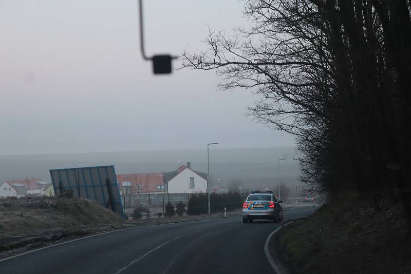 Policisté na Mladoboleslavsku kontrolovali vozidla na hranici okresů.