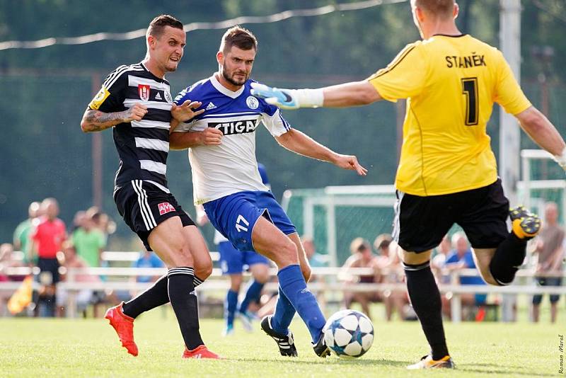 MOL cup, 1. kolo: Velvary - České Budějovice