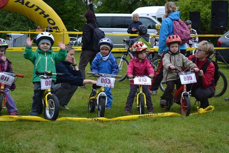 Z cyklistického závodu Author 50 Bezděz 2014.