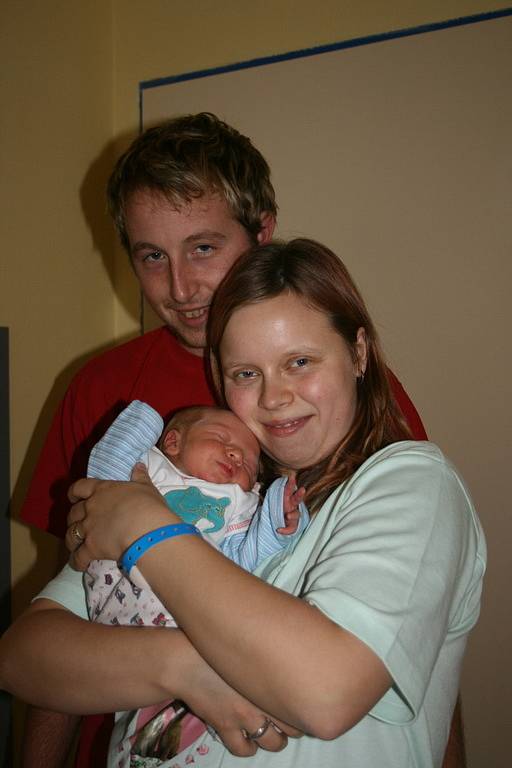 Jarmila a Václav Peštovi z Pěčic jsou šťastnými rodiči malého Dominika, narozeného 18. listopadu.