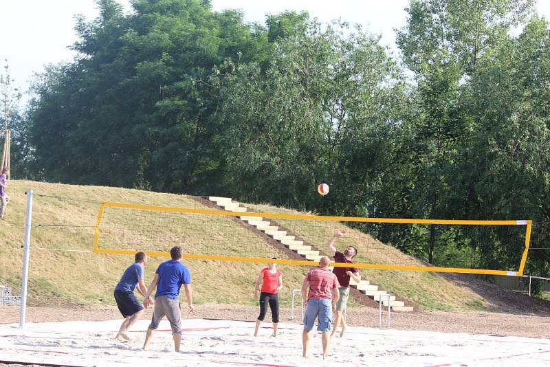 Sportovně rekreační areál na Urbanovce v Benátkách nad Jizerou byl slavnostně uveden do provozu. 