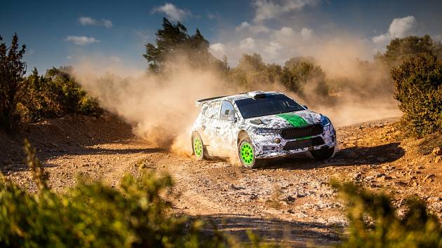 Nová Škoda Fabia RS Rally2 během testování