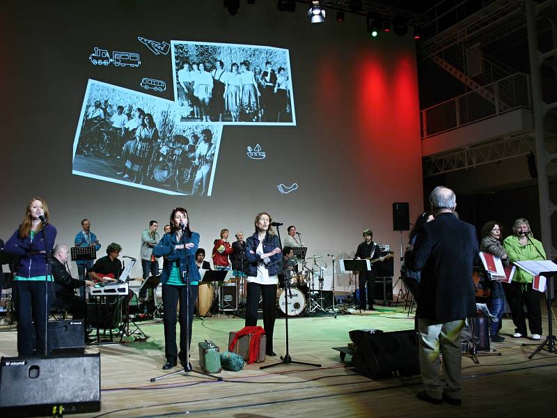 Slavnostní koncert ke čtyřicetinám pěveckého sboru Paprsek.