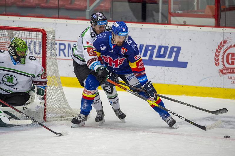 Mladá Boleslav vyhrála v nedělním zápase hokejové extraligy na ledě Českých Budějovic 6:2.