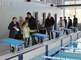 V Mladé Boleslavi otevřeli bazén. Možnosti prohlédnout si ho využily stovky návštěvníků.