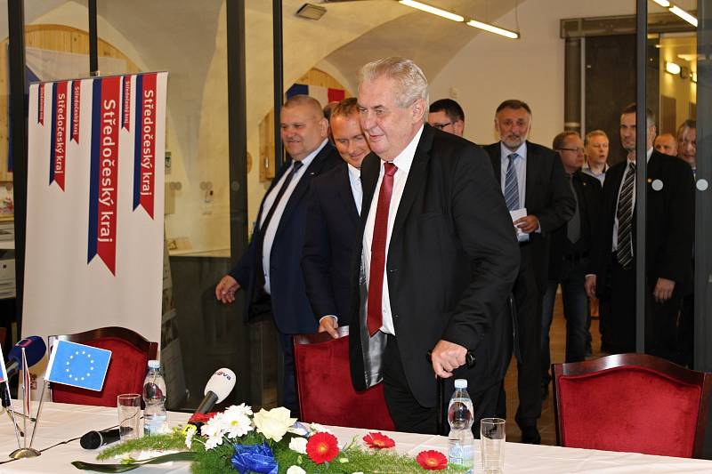 Prezident Miloš Zeman navštívil město Dobrovice.