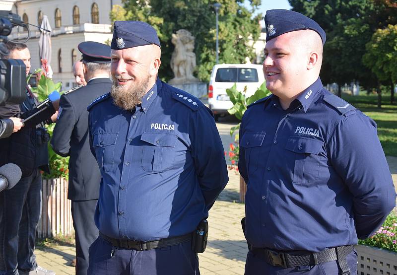 Polští policisté působili ve společných hlídkách s mladoboleslavskými policisty.