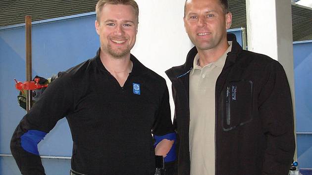 Jan Videcký (vpravo) s nejlepším střelcem světa Mattem Emmonsem