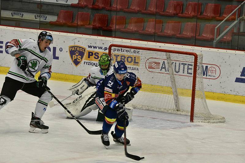Mladá Boleslav vyhrála v nedělním zápase hokejové extraligy na ledě Českých Budějovic 6:2.