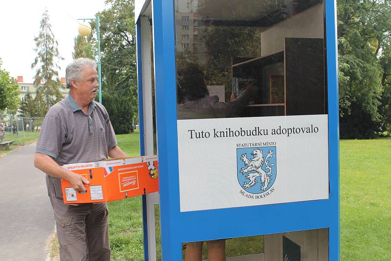 Obyvatelé Mladé Boleslavi se dočkali svých prvních dvou knihobudek. Ty byly slavnostně otevřeny a představeny veřejnosti v pondělí 11. září.