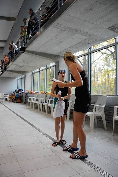 V boleslavském bazéně se sešli plavci z pěti plaveckých oddílů, aby zaplavali časy, které je kvalifikují na krajský přebor.