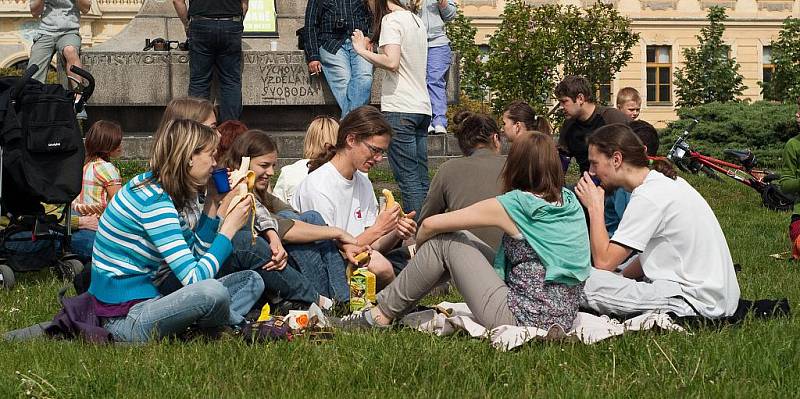 Snídaňový happening na Výstavišti podpořil myšlenku férového obchodu s potravinami.