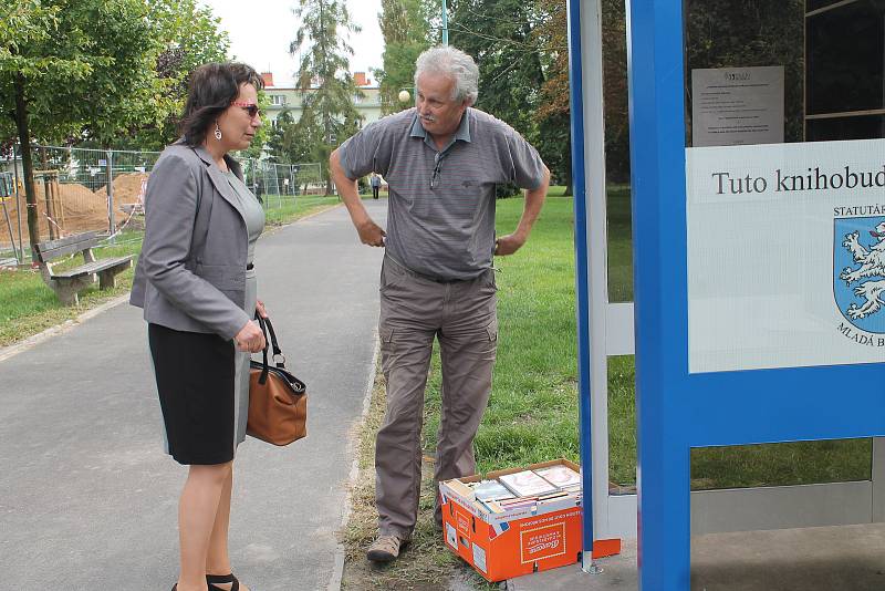 Obyvatelé Mladé Boleslavi se dočkali svých prvních dvou knihobudek. Ty byly slavnostně otevřeny a představeny veřejnosti v pondělí 11. září.