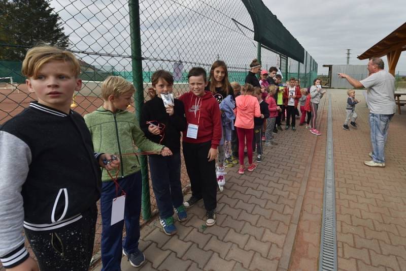 Ukončení letní sportovní sezóny v Kolomutech pojali uspořádáním zábavné akce pro děti, kterou pořádal Obecní úřad Kolomuty, Sbor dobrovolných hasičů Kolomuty a sportovní klub Sportovní Areál Kolomuty.