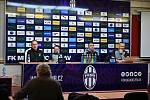 Vedení fotbalové Mladé Boleslavi se setkalo s fanoušky na besedě, kde více než hodinu a čtvrt odpovídalo na otázky.