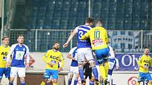 FORTUNA:LIGA - Teplice (ve žlutém) podlehly doma Boleslavi 0:2.