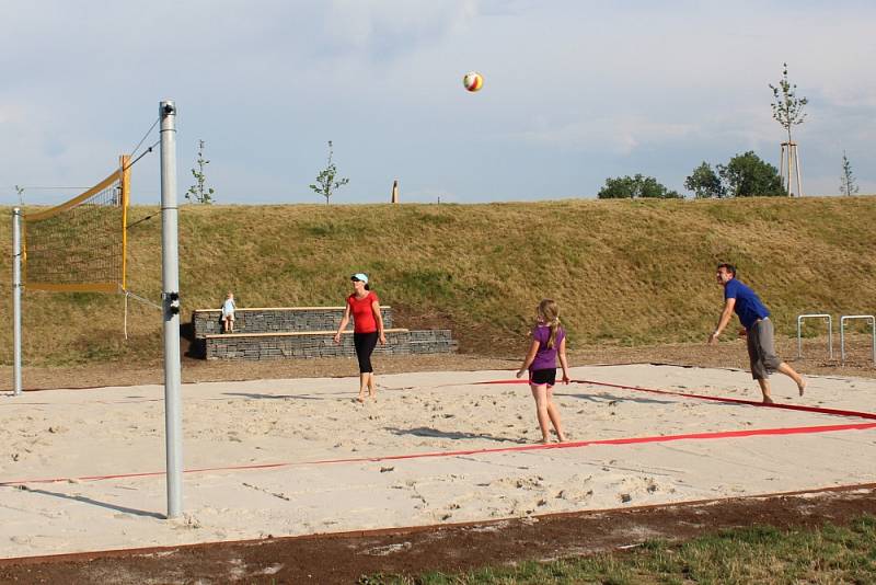 Sportovně rekreační areál na Urbanovce v Benátkách nad Jizerou byl slavnostně uveden do provozu. 