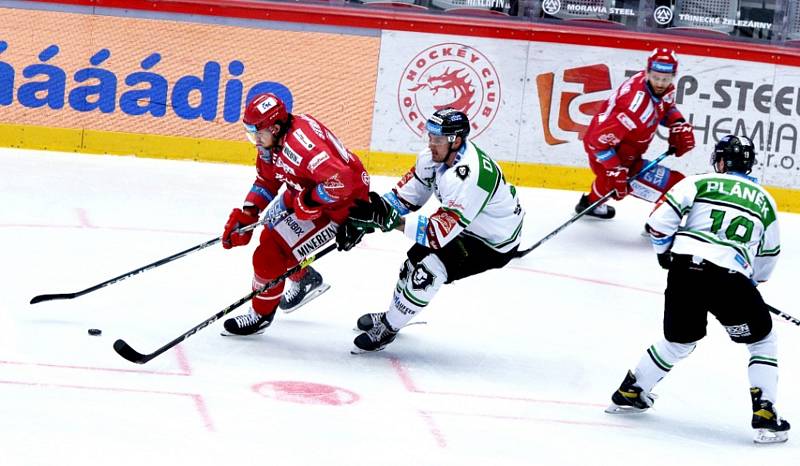 Bruslaři prohráli první zápas semifinále play off v Třinci 0:2.