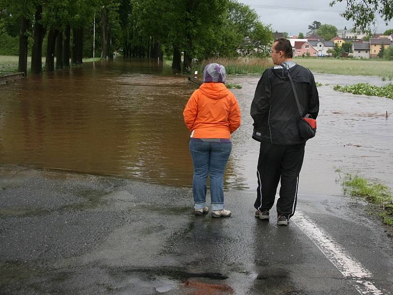 Velká voda na Mladoboleslavsku v neděli 2. června večer