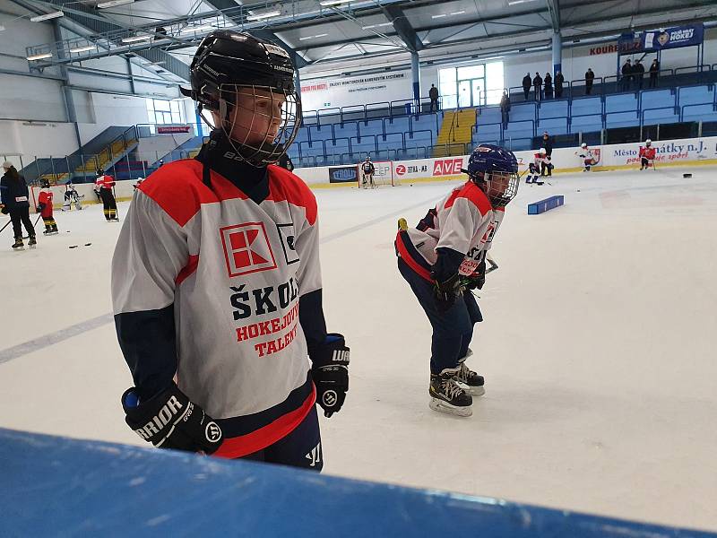 Třetí kemp druhého ročníku Školy hokejových talentů proběhl na zimním stadionu v Benátkách nad Jizerou.