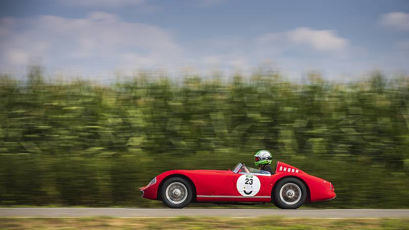 Škoda Auto se letos zúčastnila s pěti historickými modely soutěže historických vozidel Sachsen Classic. Jedna etapa zavítala i do Mladé Boleslavi.