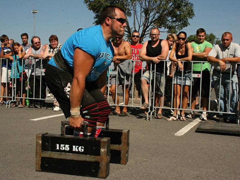 Mistrovství ČR Strongman představilo nadlidské výkony.