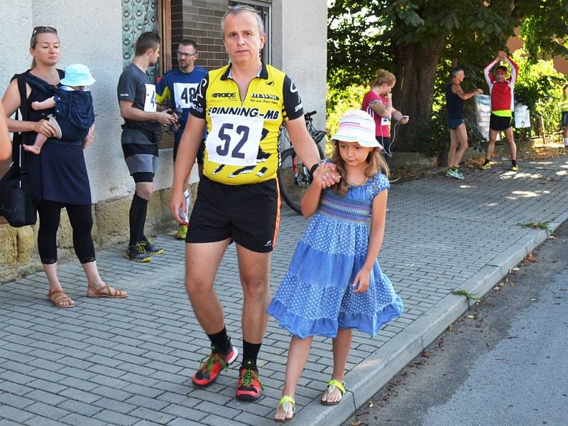 Z 26. ročníku Pojizerského krosu v Bradleci u Mladé Boleslavi.