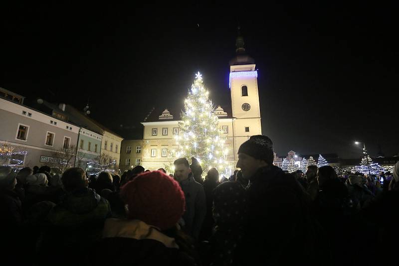 Z rozsvícení vánočního stromu v Mladé Boleslavi.