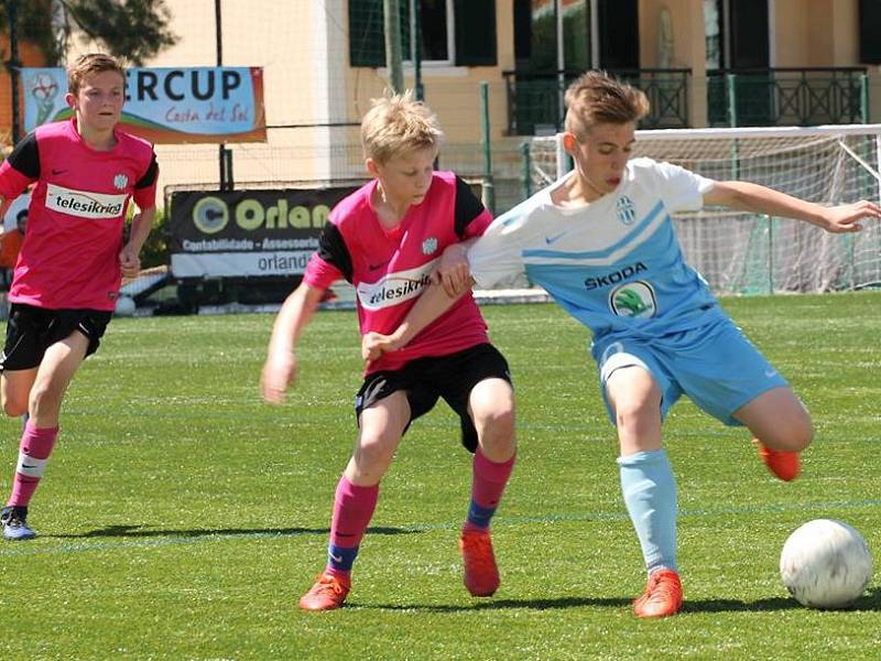 Mladší žáci FK Mladá Boleslav na turnaji v Portugalsku.