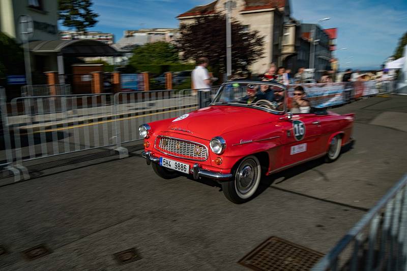 Ze stratu Oldtimer Bohemia Rally 2020.