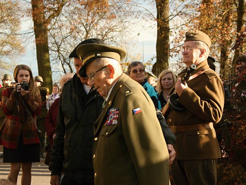 Oslavy 28. října byly v Klášteře Hradišti nad Jizerou spojeny s odhalením pamětní desky rodákovi, legionářovi a odbojáři Josefu Jáchymovi.