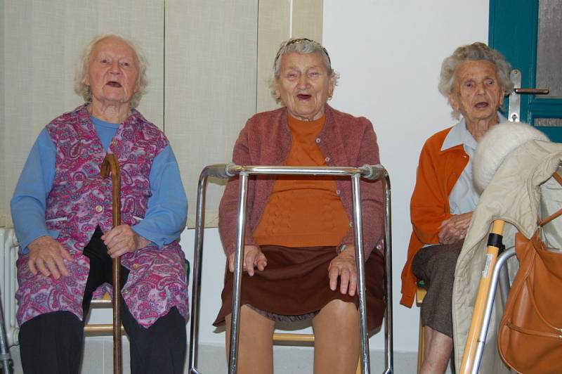 Seniorky zpívají často a rády.