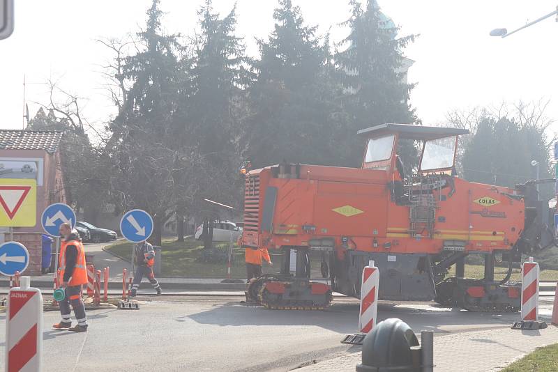 V Benátkách se můžete trochu zdržet, staví se tam kruhový objezd.