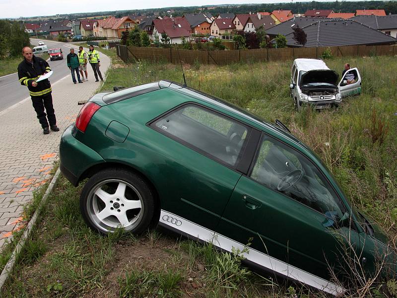 Nehoda dvou aut skončila naštěstí bez zranění