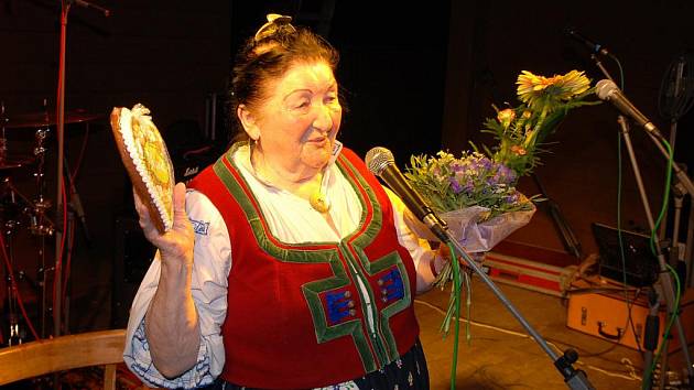 	 FLERET & JARMILA ŠULÁKOVÁ Valečov 27.8.2010