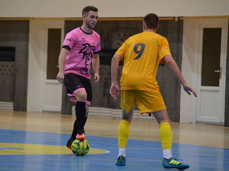 II. liga západ: Malibu Mladá Boleslav - Rapid Ústí nad Labem.